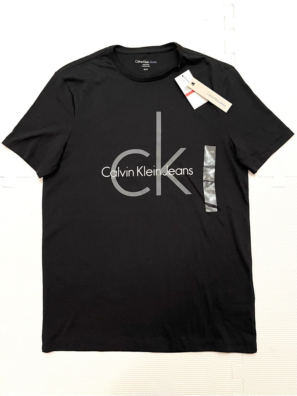Calvin Klein Jeans Monogram Logo T-Shirt Black XS NWT